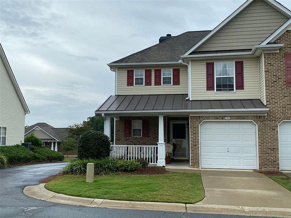 1st image of 104 Fox Creek Dr