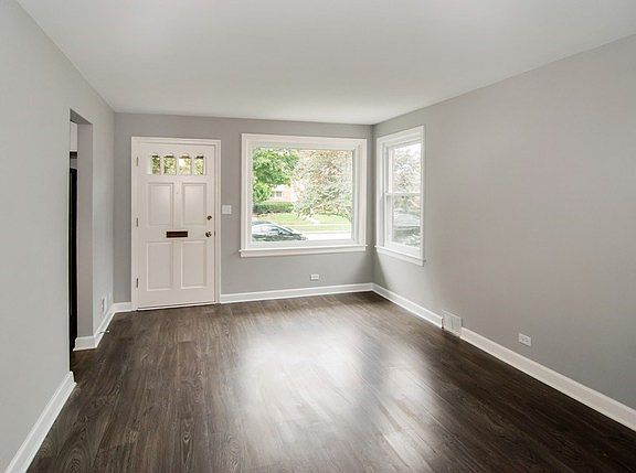 2nd image of 2920 Elder Ln