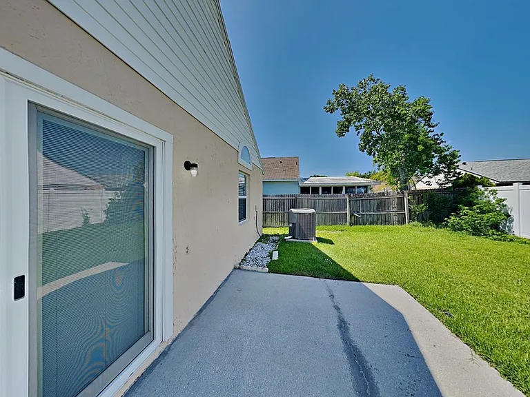 6879 Belmar Dr — Photo 15