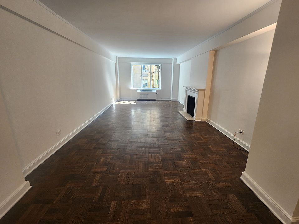 1st image of 40 Central Park S #3F