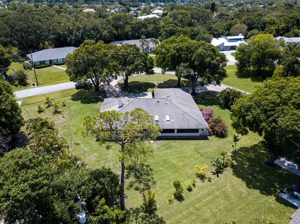 2714 SE Carthage Road, Port St Lucie, FL 34952