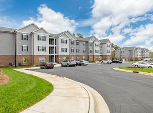 926 E Gilbreath St #101, Graham, NC 27253