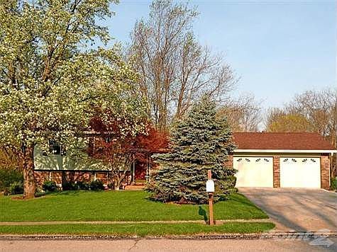 1st image of 745 Robin Ln