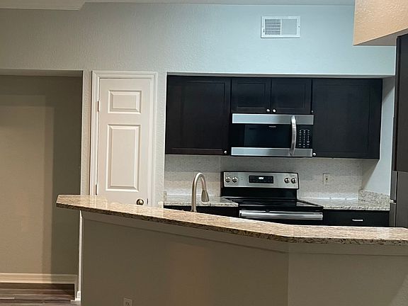 5th image of 10518 White Lake Ct
