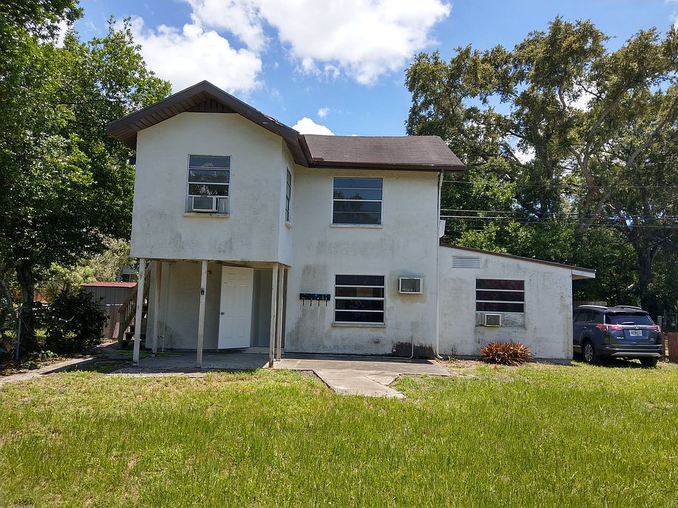 Downstairs 1/1 Unit Is available.