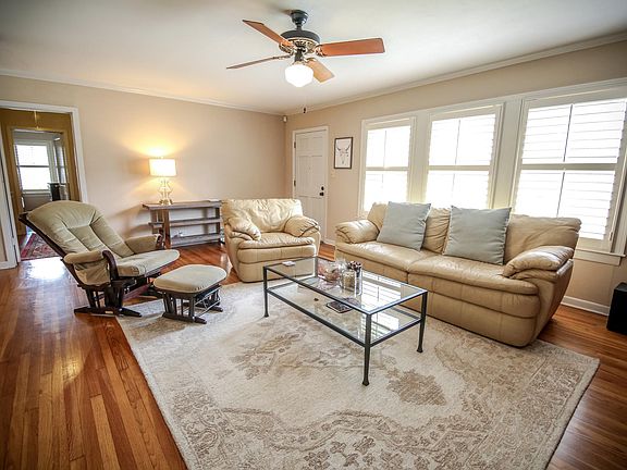2nd image of 209 Larkwood Dr