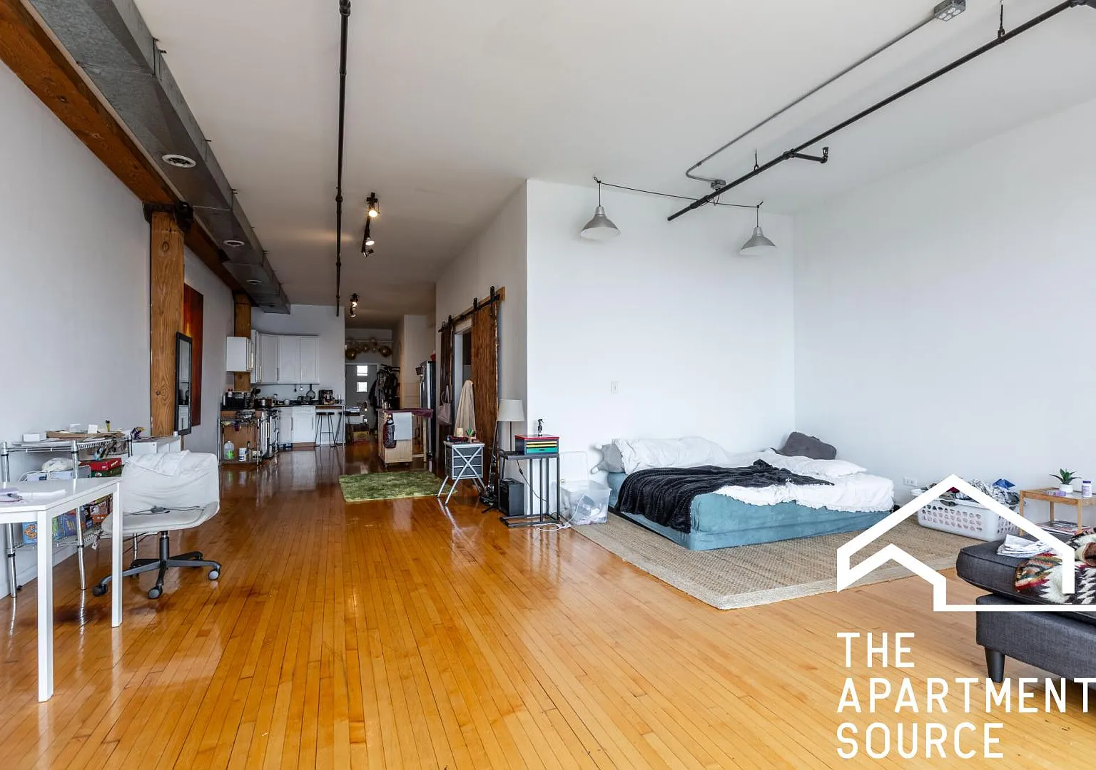 1 bed, 1600 sqft, $2,885 — Photo 1