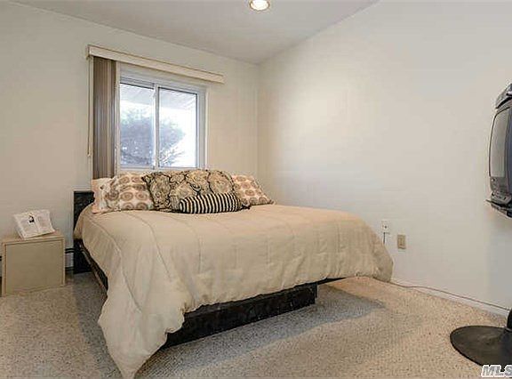 5th image of 1 Toms Point Ln APT 7B