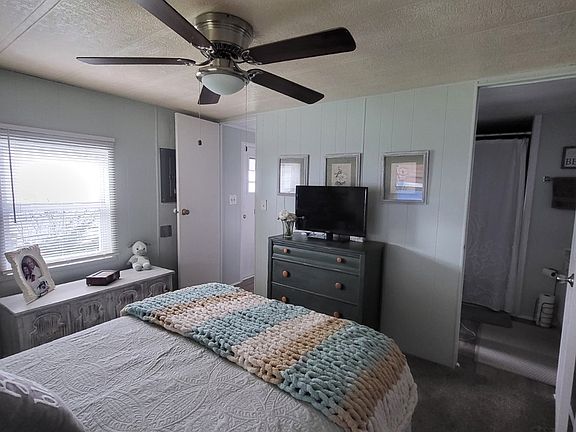 5th image of 61 Pine Aire Cir
