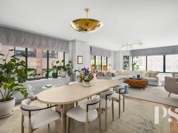 733 Park Avenue image 6 of 27