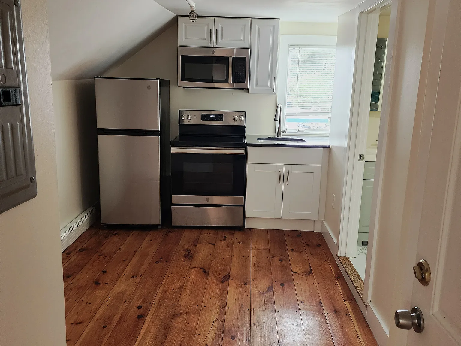Studio, $1,295 — Photo 1
