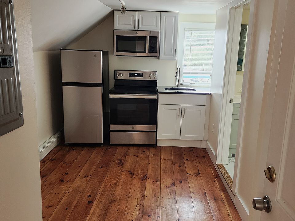 1st image of 32 Main St APT 7