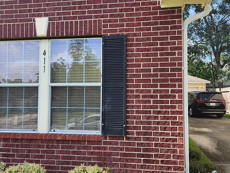 411 Laurel Sage Dr — Photo 3