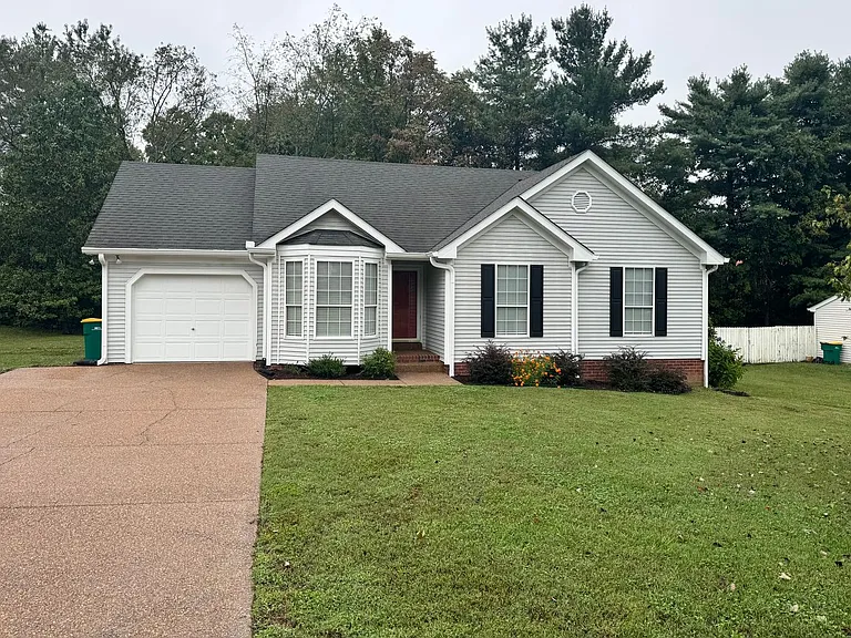 2868 Maple Cir — Photo 2