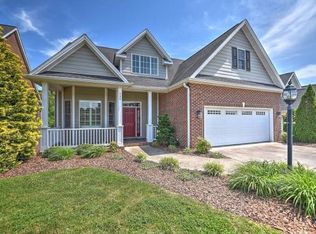935 Shadyside Dr, Kingsport, TN 37663
