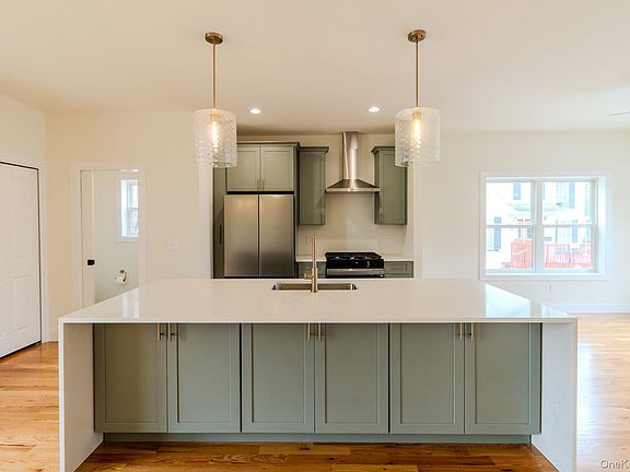 4th image of 1 Ridge Avenue