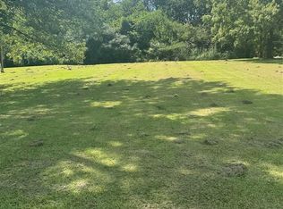 2943 N Turnpike Rd #L, Horse Cave, KY 42749