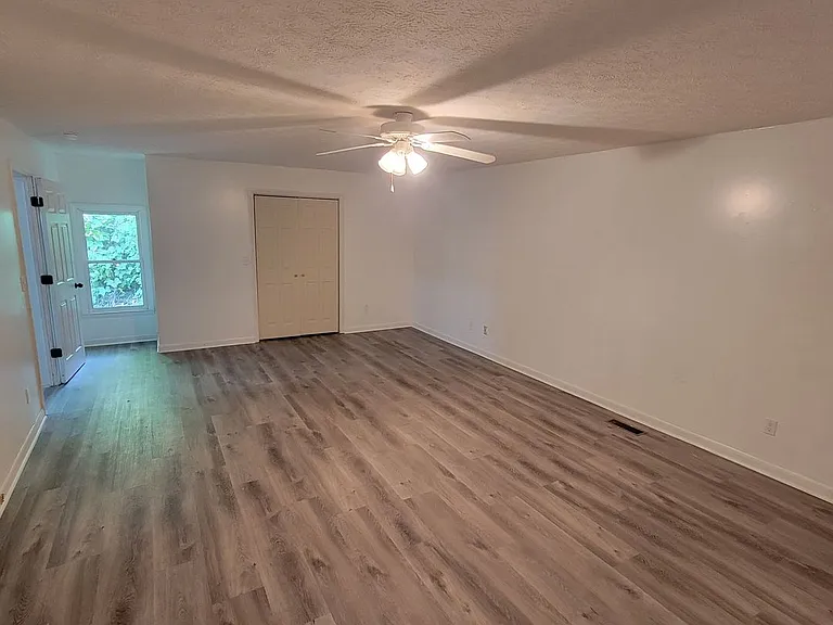 615 Evans St — Photo 11