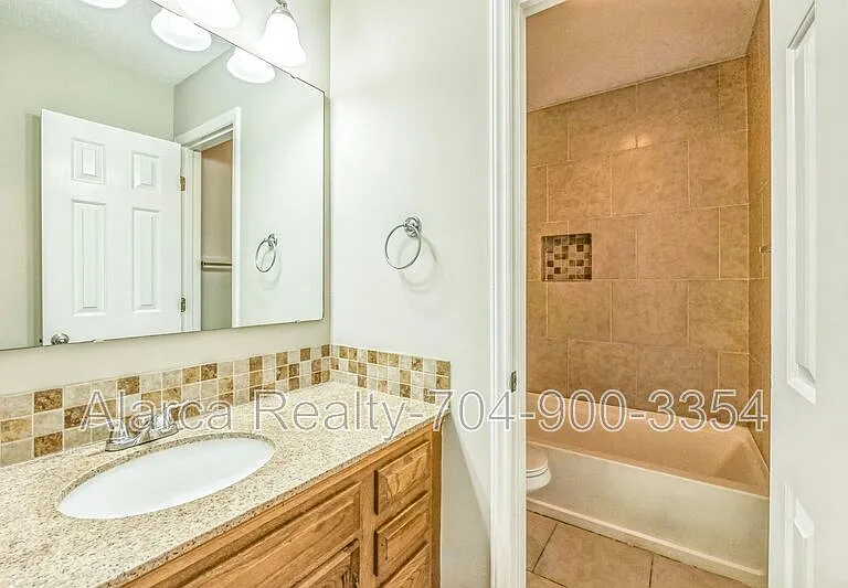 3136 Driftwood Dr #A — Photo 14
