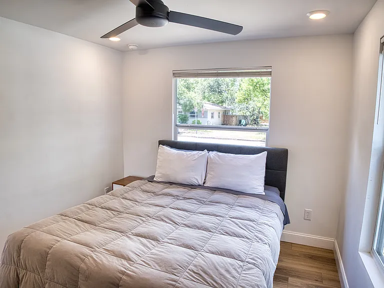 510 15th Ave S #1 — Photo 16