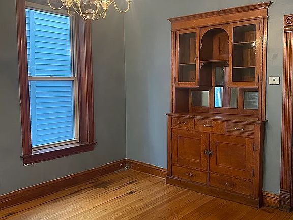 4th image of 1907 N Kedzie Ave #2