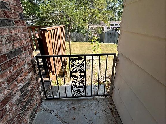5th image of 1938 Westwood Dr