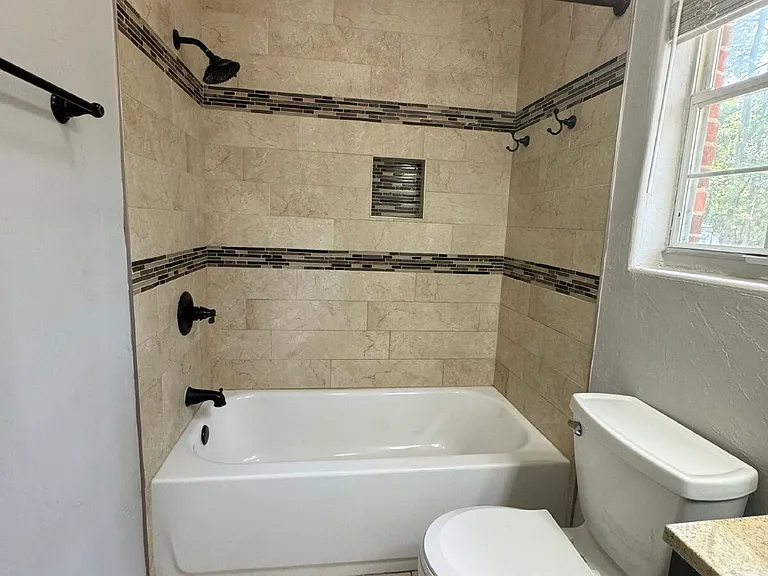 1307 Callen St — Photo 18