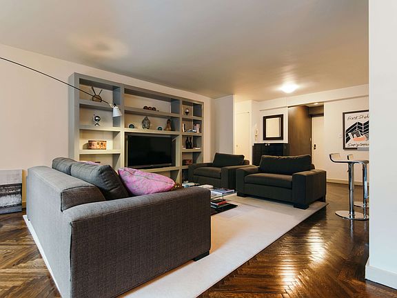 4th image of 60 W 13th St APT 6F