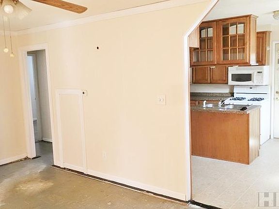 3rd image of 714 Oaklawn Ave
