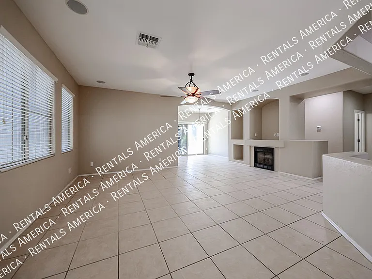 7414 N 88th Ln — Photo 5