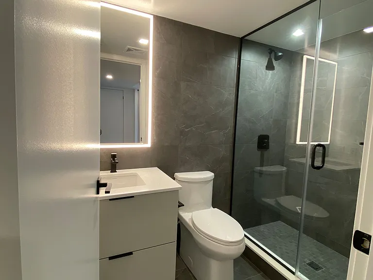 609 Sherbourne St #1401 — Photo 5