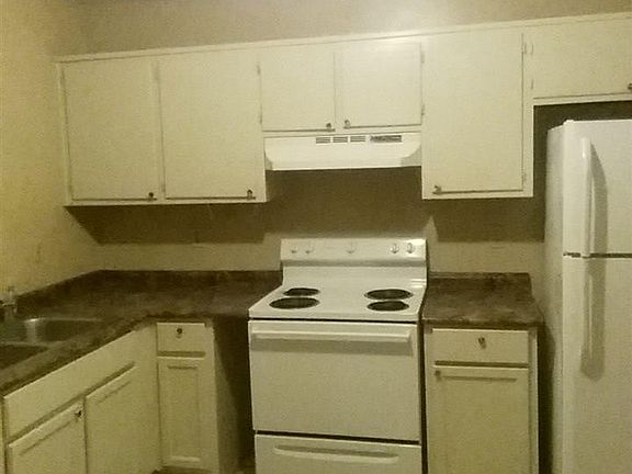 5th image of 6801 Tiki Ln