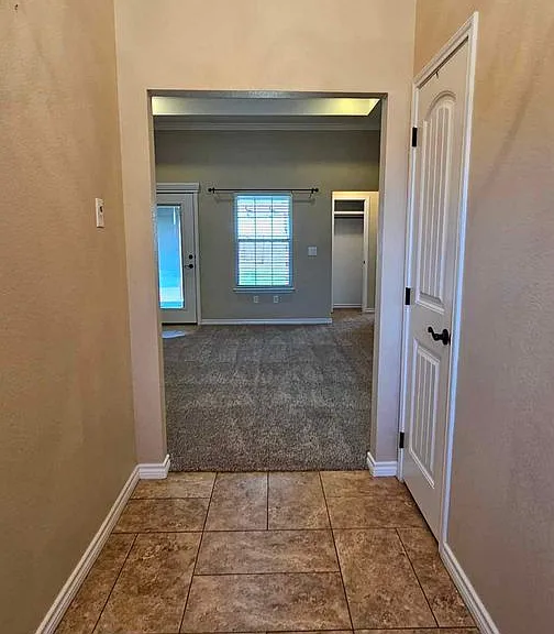 2320 Flagstone Dr — Photo 5