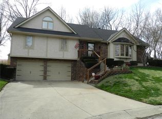 2708 Castle Dr, Independence, MO 64057