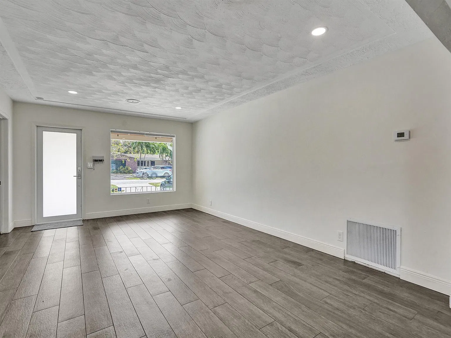4309 Johnson St Hollywood, Fl 33021 — Photo 2