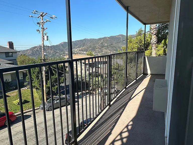 2155 La Canada Crest Dr — Photo 3