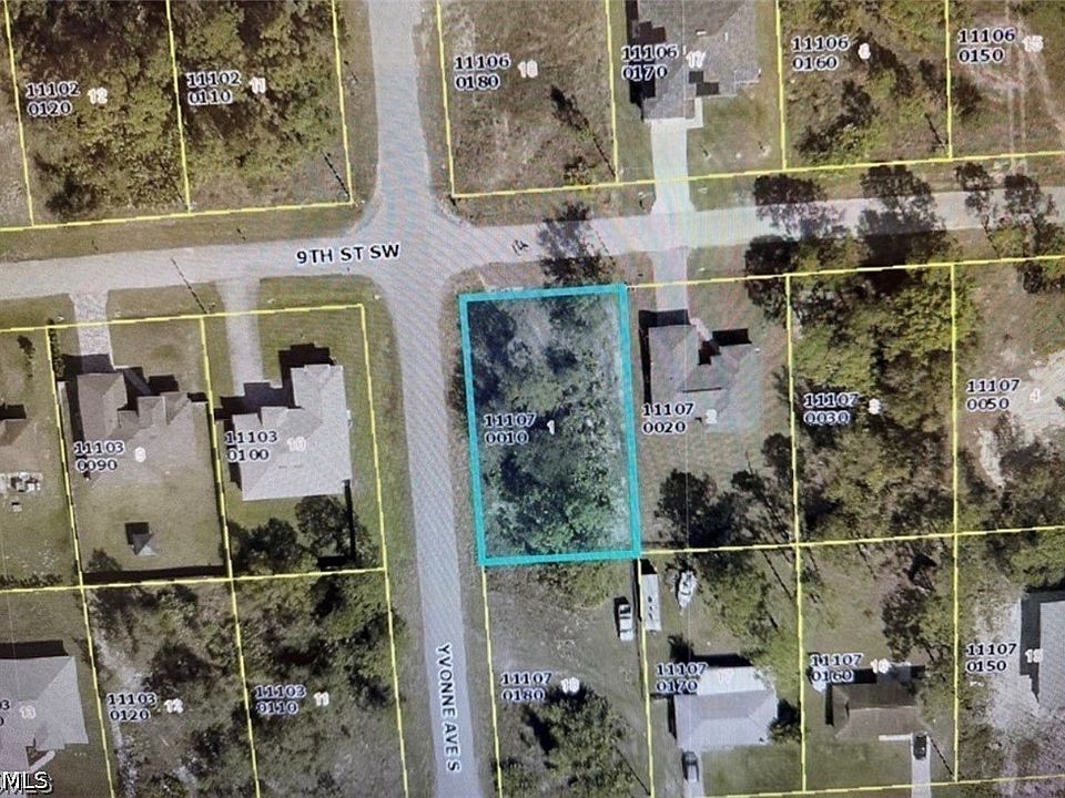 2nd image of 3717 9th St SW