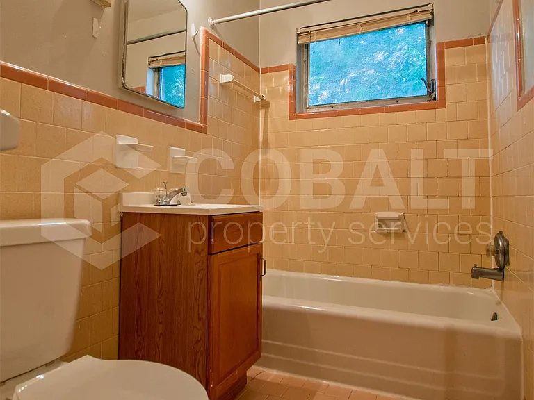 944 Saint Charles Ave NE #9 — Photo 9