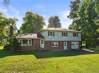 107 Presbyterian Ave, Hanover, IN 47243