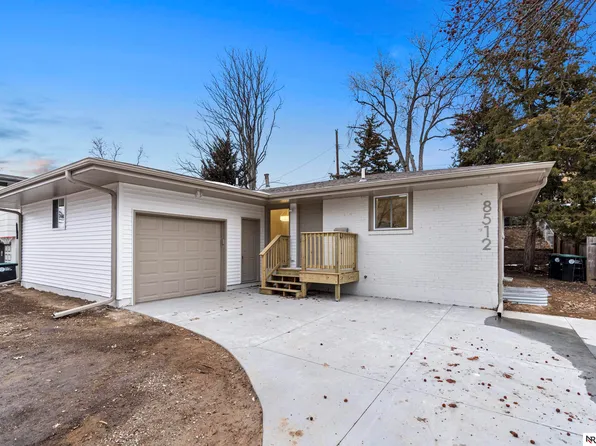 8512 Grand Ave, Omaha, NE 68134