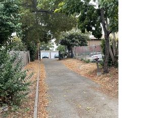 7025 Lacey Ave, Oakland, CA 94605