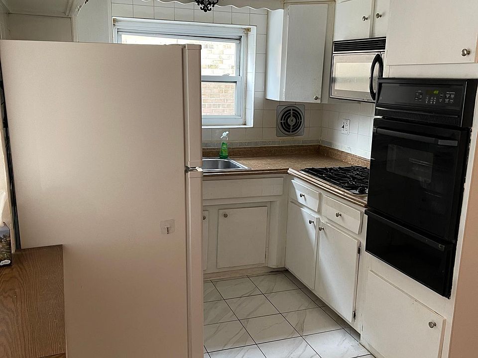 1st image of 1010 Revere Ave #2