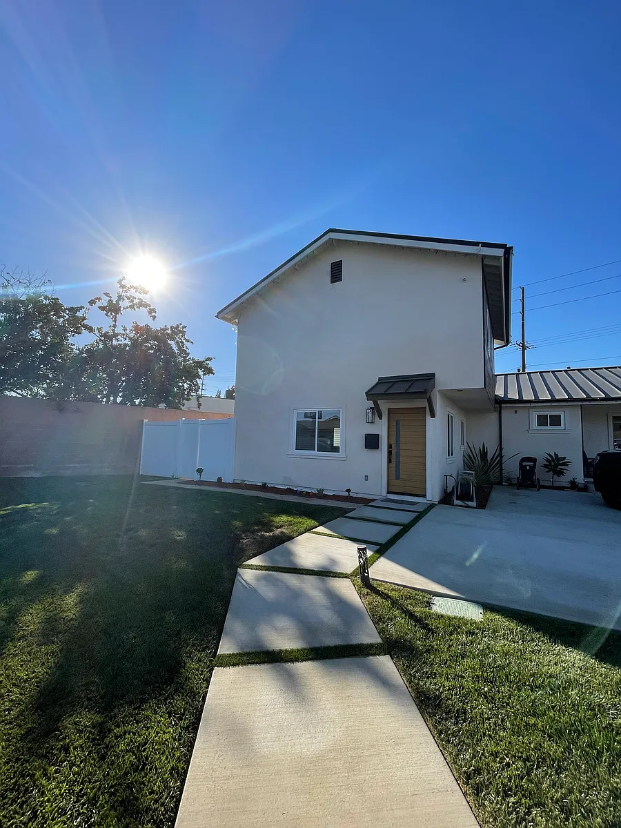 Building Photo - 1029 Oleander St