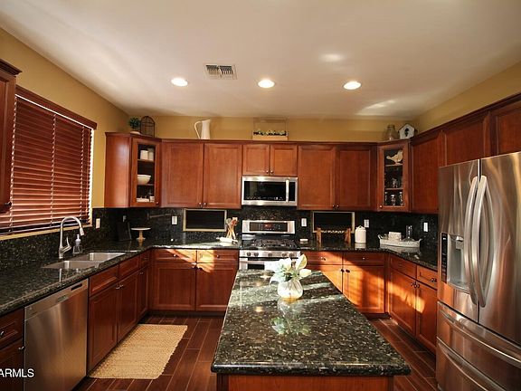 4th image of 16067 W TOHONO Drive