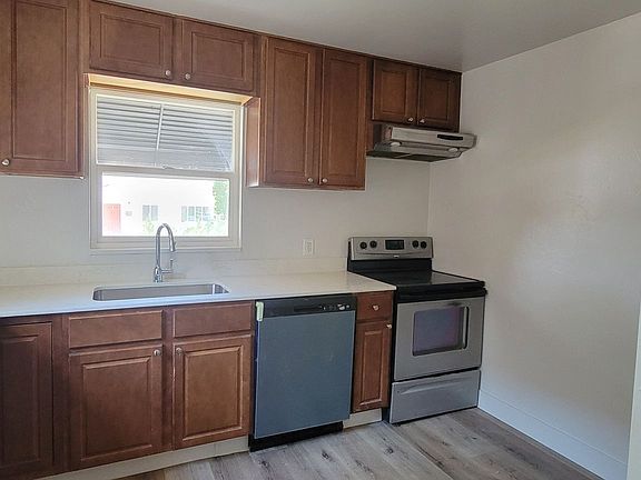 4th image of 853 S Le Grand St #1822