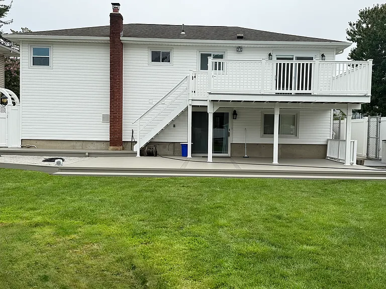 Cadman Ave — Photo 16