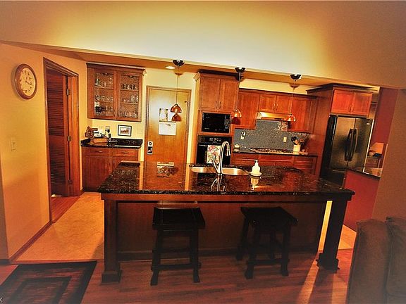 5th image of 177 Williamsburg Dr