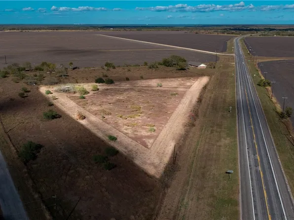 106 State Highway 35 N, Tivoli, TX 77990