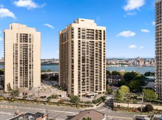800 palisade Avenue #24 E, Fort Lee, NJ 07024