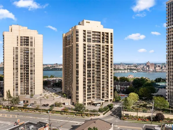 800 palisade Avenue #24 E, Fort Lee, NJ 07024